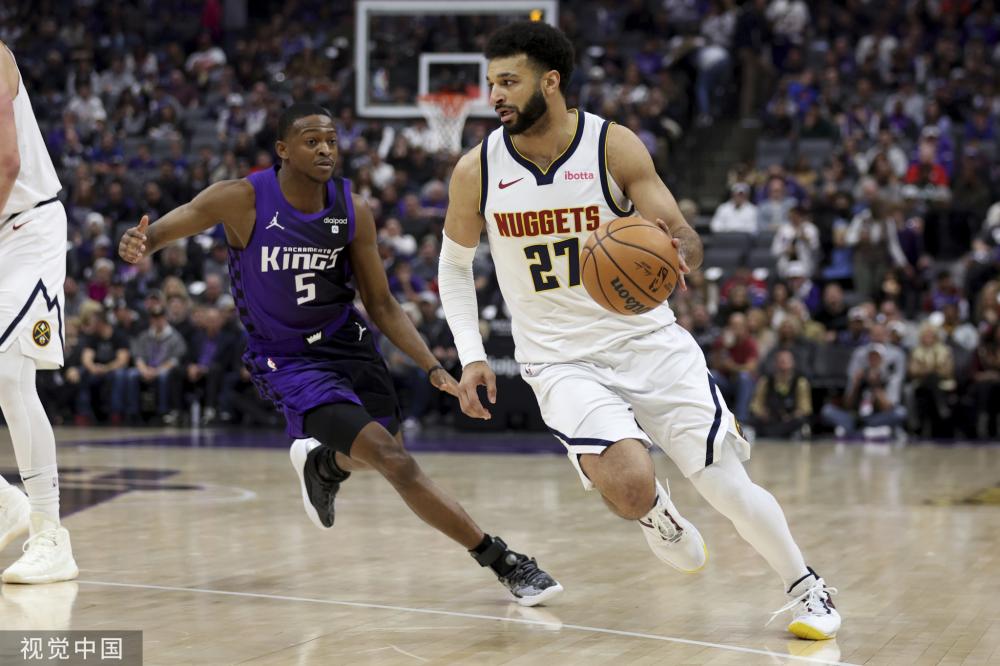 球迷关注并 球迷关注并