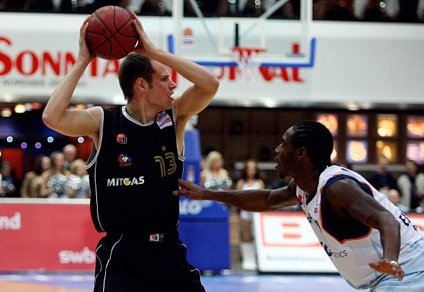 受到限制 受到限制